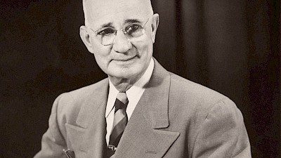 Resumen del libro: Piense y Hágase Rico, de Napoleon Hill